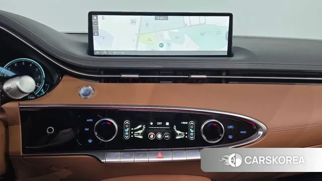 Genesis GV70 2023 Белый из Кореи, фото 5