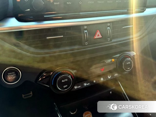 Kia The New K3 2nd generation 2023 Серый из Кореи, фото 5