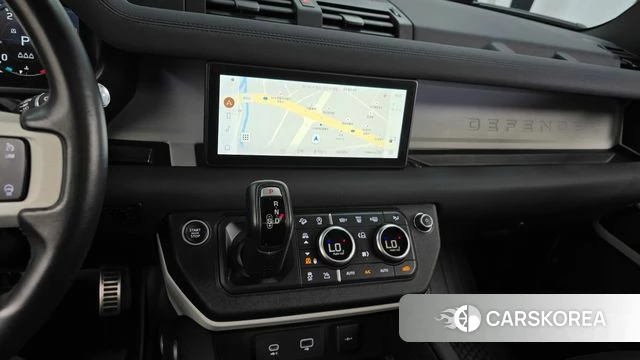 Land Rover Defender (L663) 2021 Темно-зеленый из Кореи, фото 5