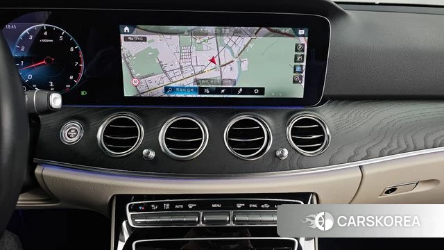 Mercedes-Benz E-Class W213 2023 Белый из Кореи, фото 5