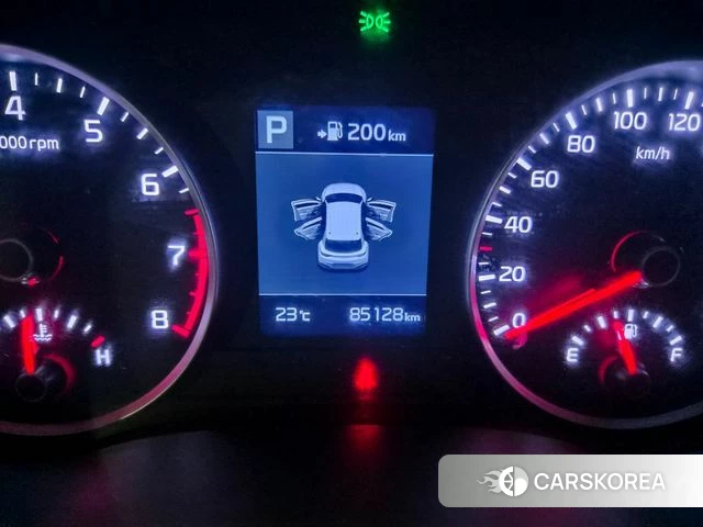 Kia Stonic 2019 Белый из Кореи, фото 5