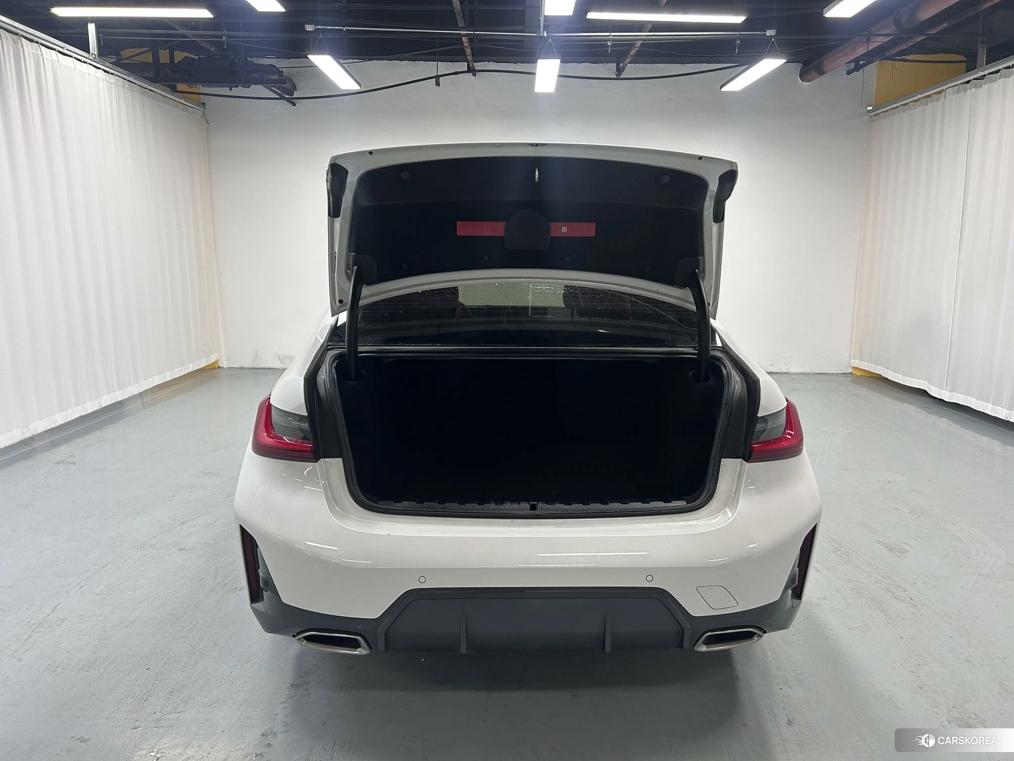 BMW 3 series 2022 Белый из Китая, фото 5