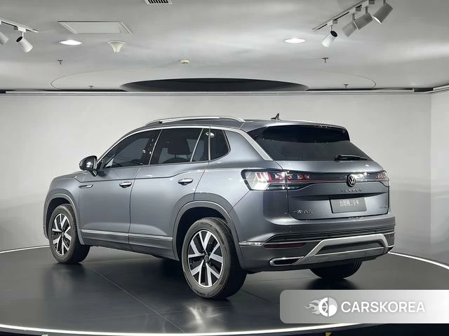 Volkswagen Tanyue 2024 Серебристо-серый из Китая, фото 5