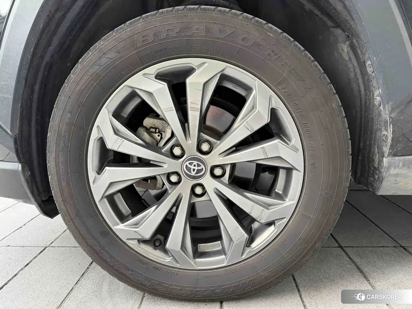 Toyota RAV4 2024 Черный из Китая, фото 5