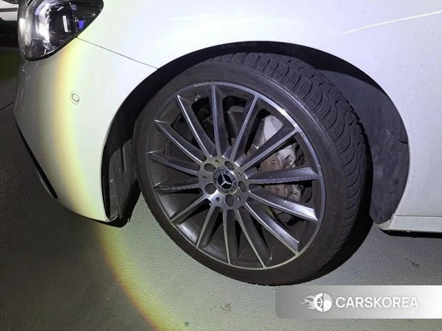 Mercedes-Benz E-Class W213 2020 Белый из Кореи, фото 5