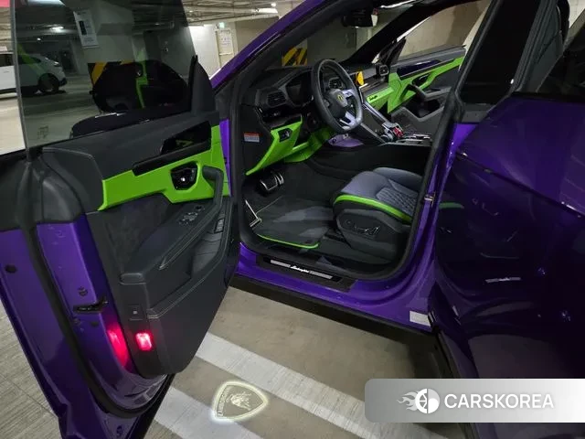 Lamborghini Urus 2024 Фиолетовый из Кореи, фото 5