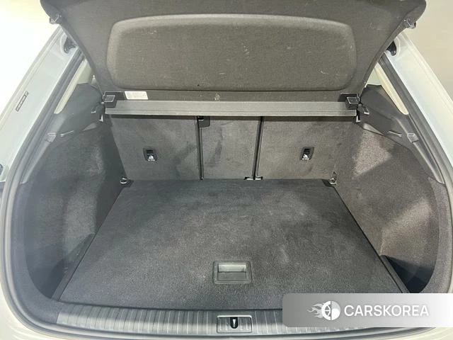 Audi Q3 2023 Белый из Китая, фото 5