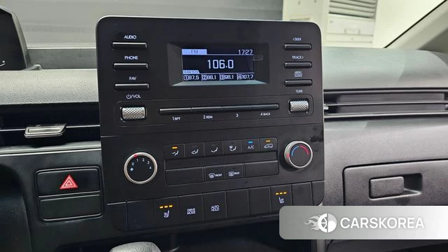 Hyundai Staria 2022 Белый из Кореи, фото 5