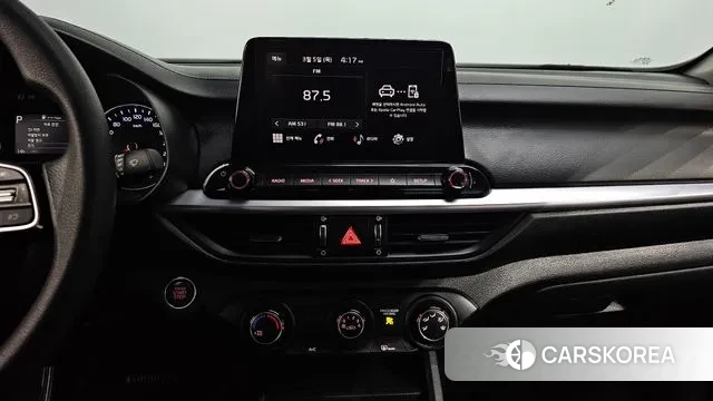 Kia The New K3 2nd generation 2023 Белый из Кореи, фото 5