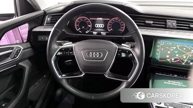 Audi e-Tron 2021 Серый из Кореи, фото 5