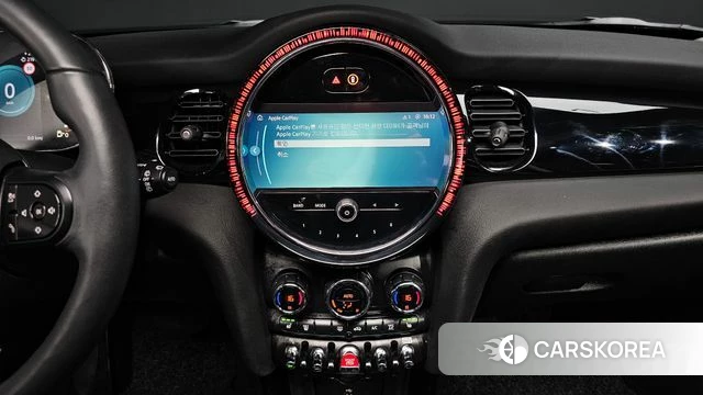 Mini Cooper 2023 Красный из Кореи, фото 5