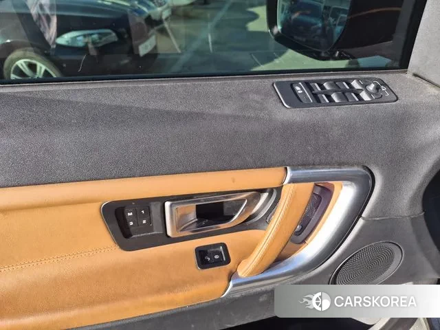 Land Rover Discovery Sports 2019 Черный из Кореи, фото 5