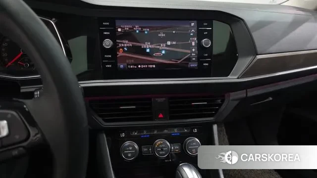 Volkswagen 7th Generation of Jetta 2020 Белый из Кореи, фото 5