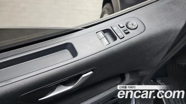 Hyundai Staria 2023 Серый из Кореи, фото 5