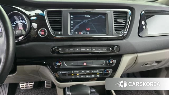 Kia The New Carnival 2018 Серый из Кореи, фото 5