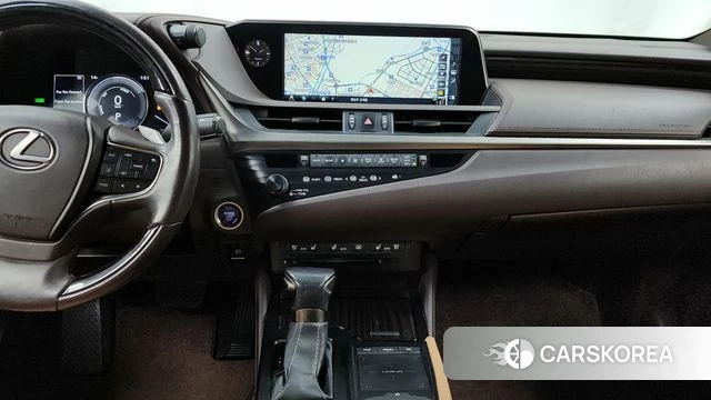 Lexus ES300h 7th generation 2018 Серебристо-серый из Кореи, фото 5