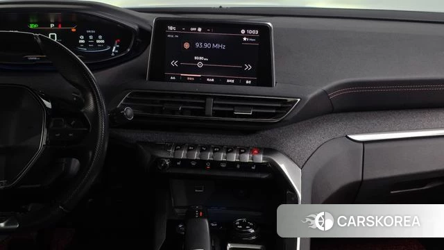 Peugeot 5008 second generation 2018 Серый из Кореи, фото 5