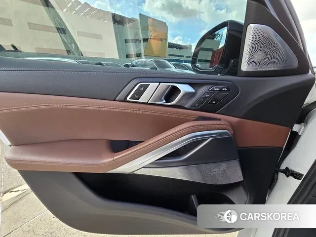 BMW X6 (G06) 2021 Белый из Кореи, фото 5