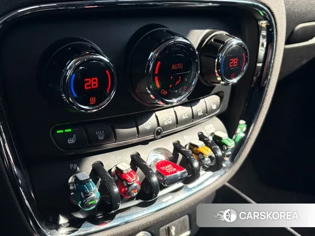 Mini Cooper S Clubman 2021 Красный из Кореи, фото 5