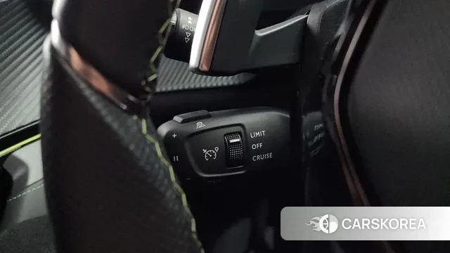 Peugeot 2008 Second generation 2022 Оранжевый из Кореи, фото 5