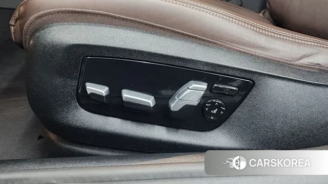 BMW 5 Series (G30) 2021 Белый из Кореи, фото 5