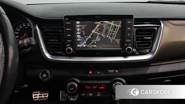 Kia Stonic 2018 Белый из Кореи, фото 5