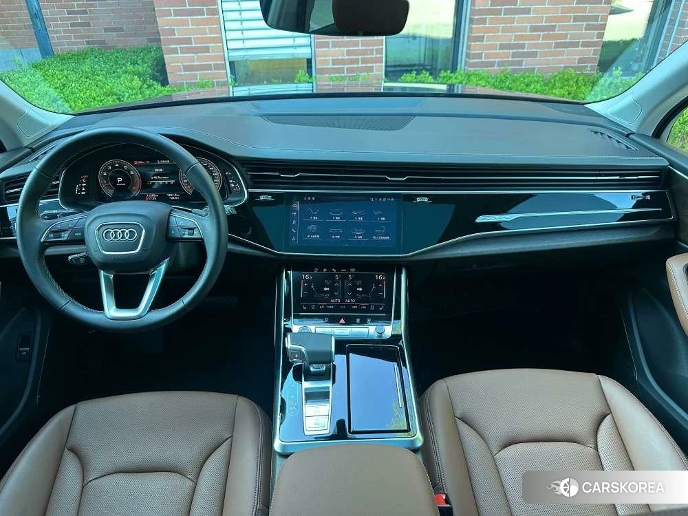 Audi Q7 2026 Черный из Китая, фото 5