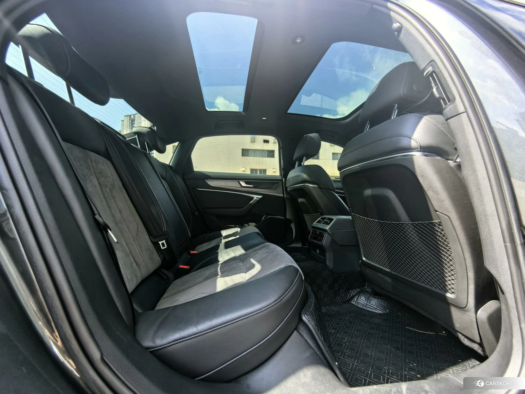 Audi A6L 2021 Черный из Китая, фото 5