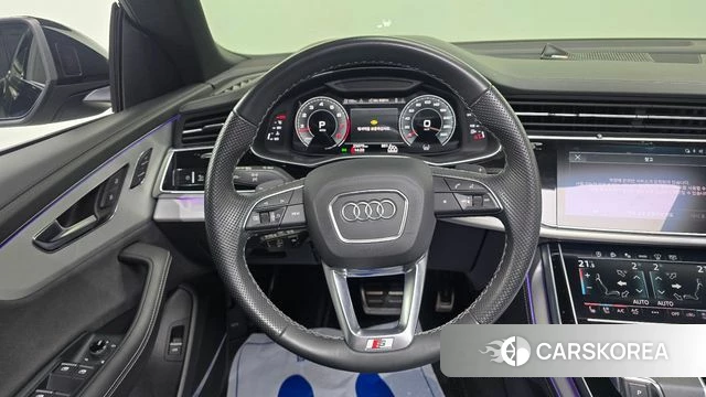 Audi Q8 (4M) 2023 Черный из Кореи, фото 5