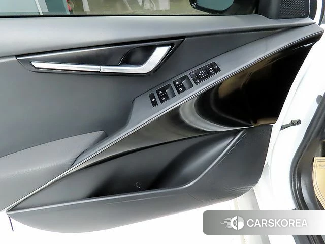 Kia Di Ol Nu Niro 2022 Белый из Кореи, фото 5