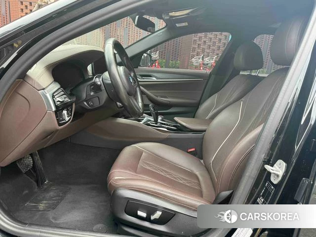 BMW 5 series PHEV 2021 Черный из Китая, фото 5