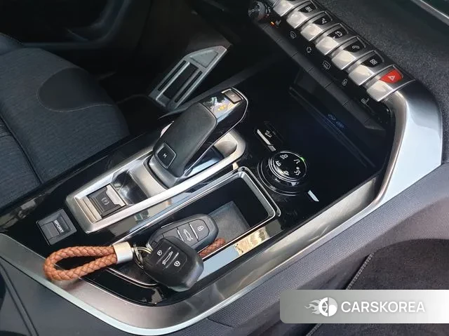 Peugeot 5008 second generation 2019 Серый из Кореи, фото 5