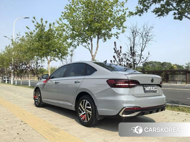 Volkswagen Lavida 2022 Темно-серый из Китая, фото 5
