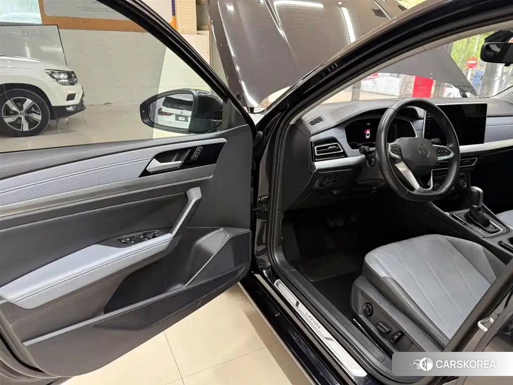 Volkswagen Lavida 2023 Черный из Китая, фото 5