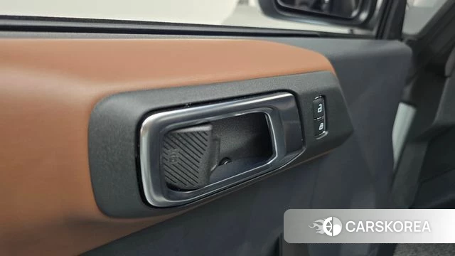 Ford Bronco 6th Generation 2024 Серебристо-серый из Кореи, фото 5