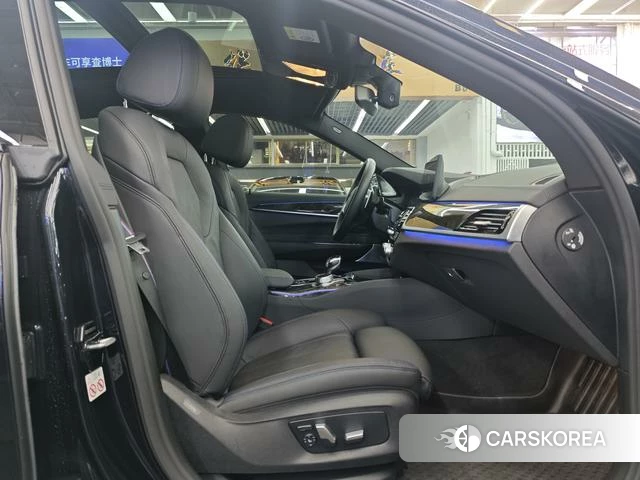 BMW 6 series GT 2025 Черный из Китая, фото 5