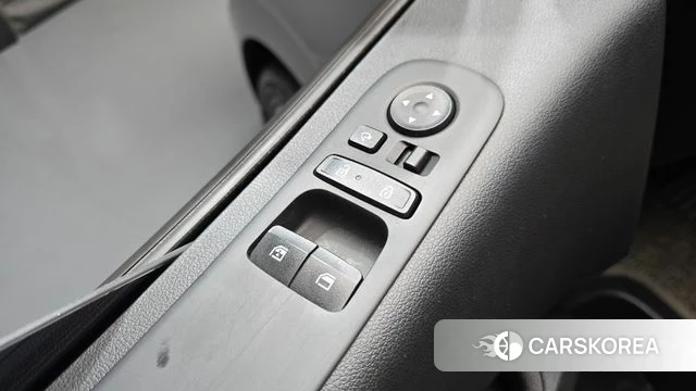 Hyundai Staria 2024 Серебряный из Кореи, фото 5