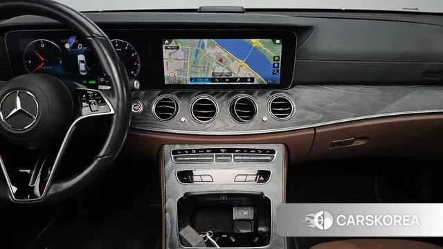 Mercedes-Benz E-Class W213 2022 Белый из Кореи, фото 5