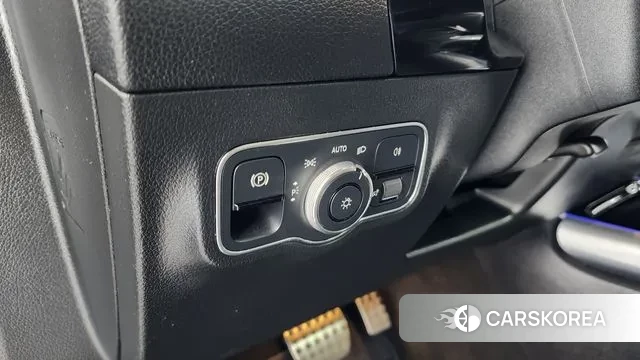 Mercedes-Benz GLA - Class H247 2022 Золотой из Кореи, фото 5