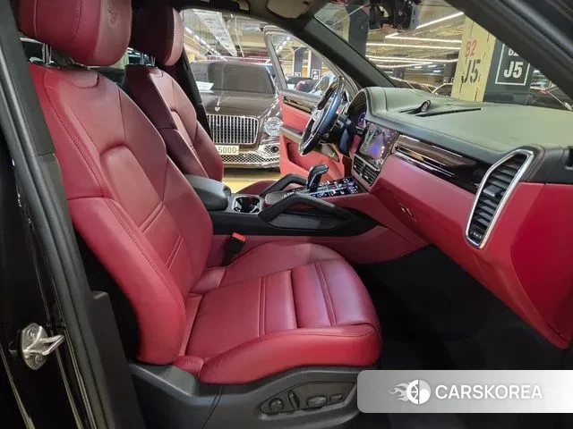 Porsche Cayenne (PO536) 2022 Черный из Кореи, фото 5