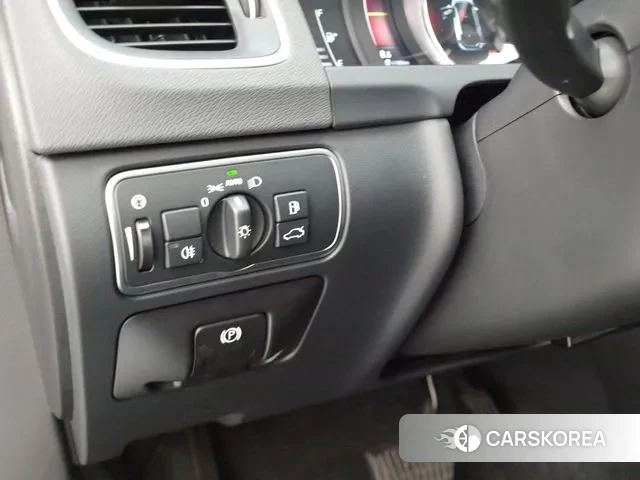 Volvo V60 Cross-Country 2018 Белый из Кореи, фото 5