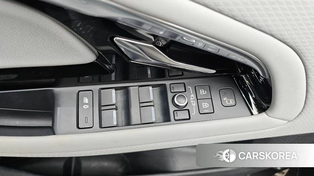 Land Rover Range Rover Evoque 2nd Generation 2022 Белый из Кореи, фото 5