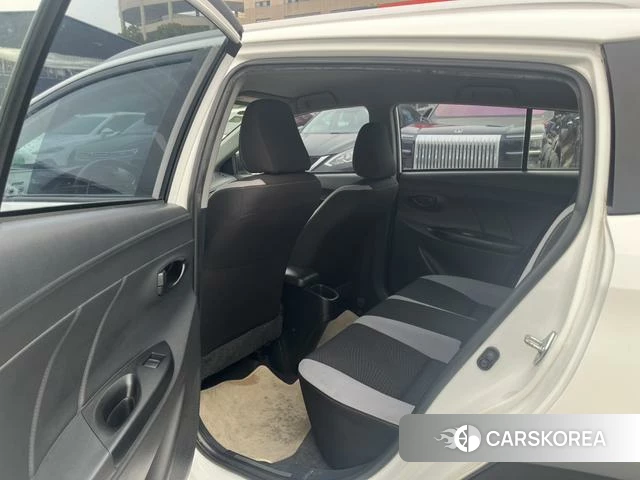 Toyota YARIS L Zhixuan 2023 Белый из Китая, фото 5