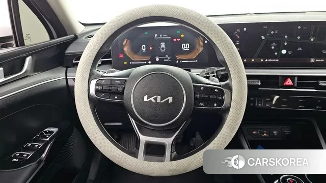 Kia The New K5 3rd generation 2024 Белый из Кореи, фото 5