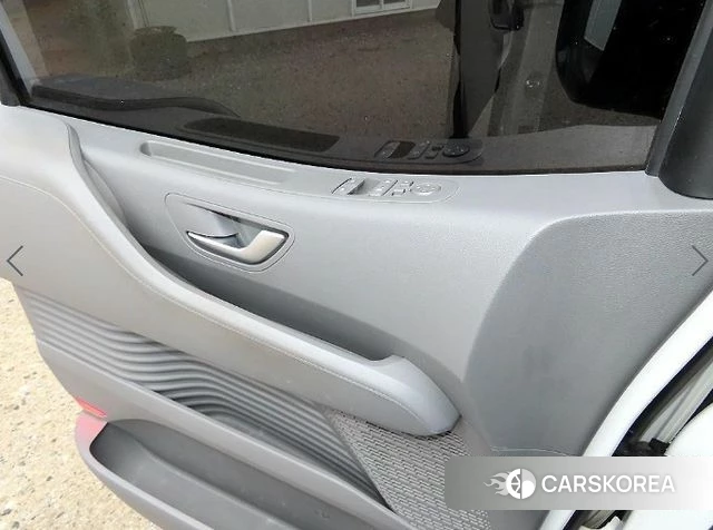 Hyundai Staria 2021 Белый из Кореи, фото 5