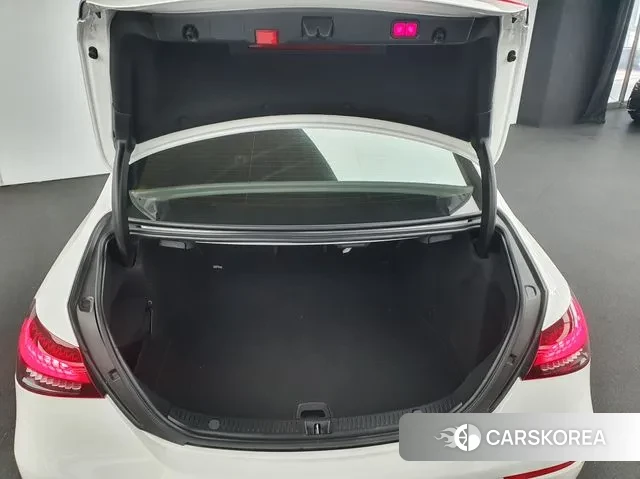 Mercedes-Benz E-Class W213 2023 Белый из Кореи, фото 5