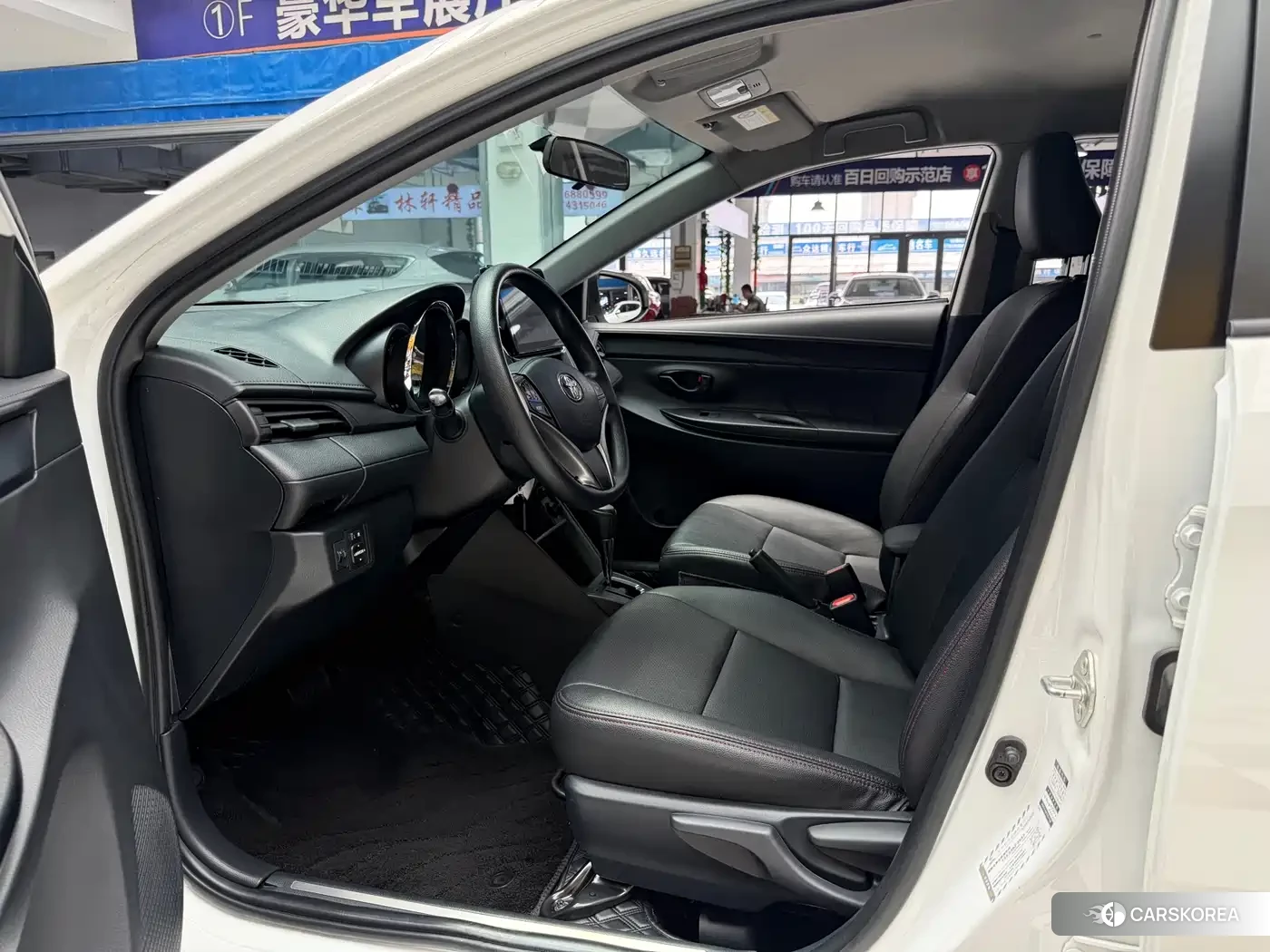 Toyota Yaris L 2022 Белый из Китая, фото 5