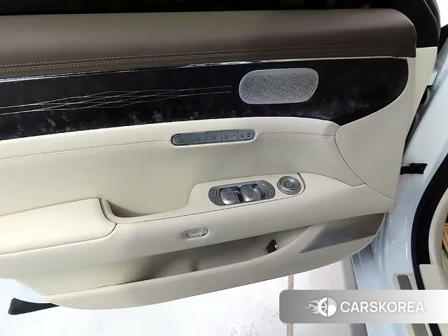 Genesis G90 (RS4) 2023 Белый из Кореи, фото 5