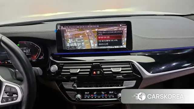 BMW 5 Series (G30) 2022 Белый из Кореи, фото 5