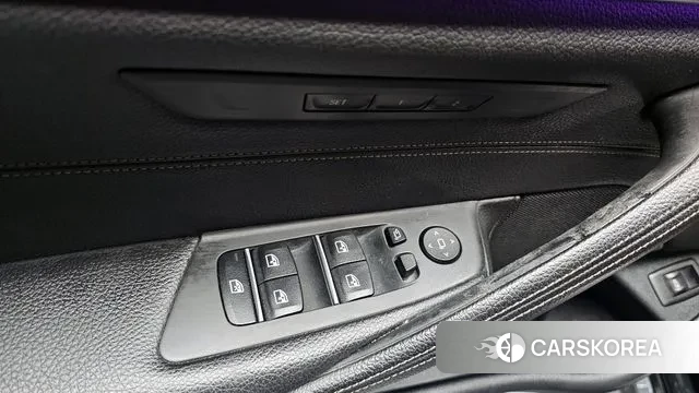 BMW 5 Series (G30) 2018 Черный из Кореи, фото 5